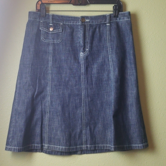 Tommy Hilfiger Skirt - Picture 1 of 6